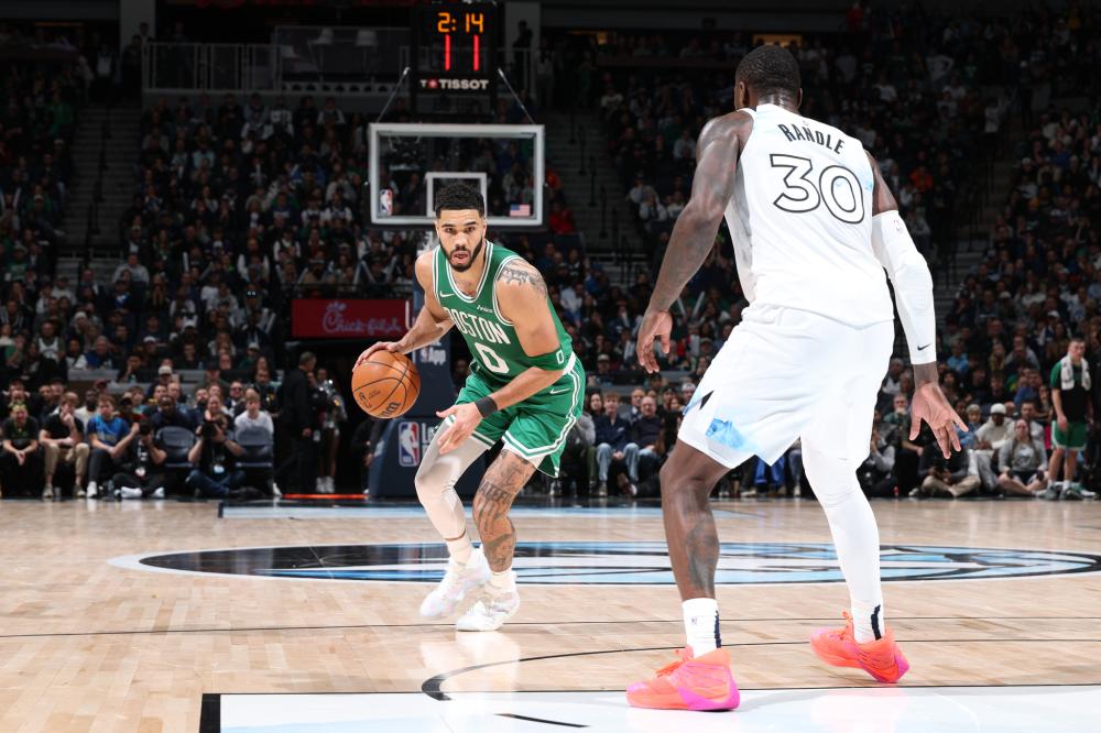 破对方防线 破对方防线