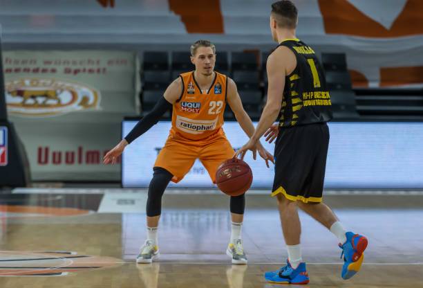 强硬磕碰与 强硬磕碰与